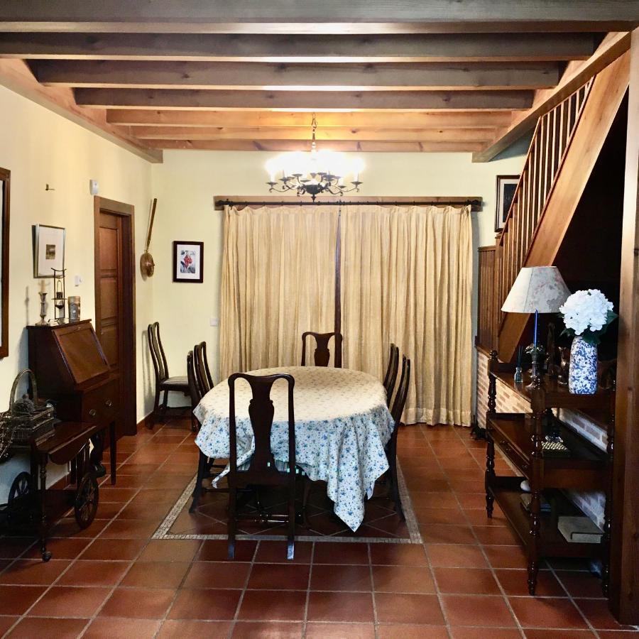 Gasthaus Casa Roble Almenara de Tormes Exterior foto